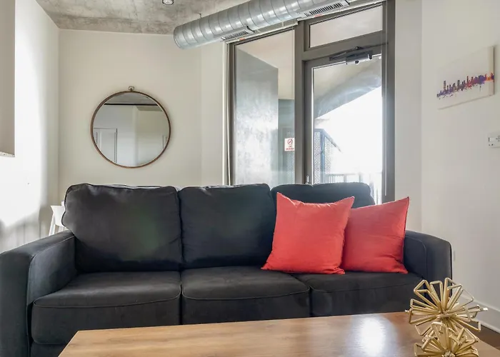 Kasa South Loop Aparthotel