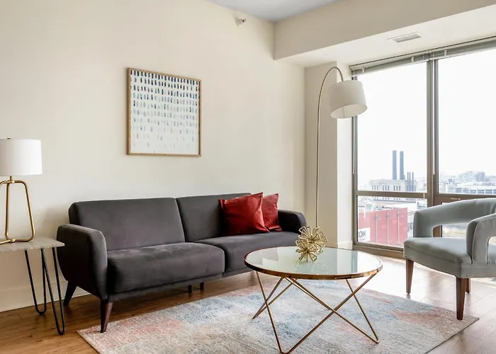 Kasa South Loop Aparthotel